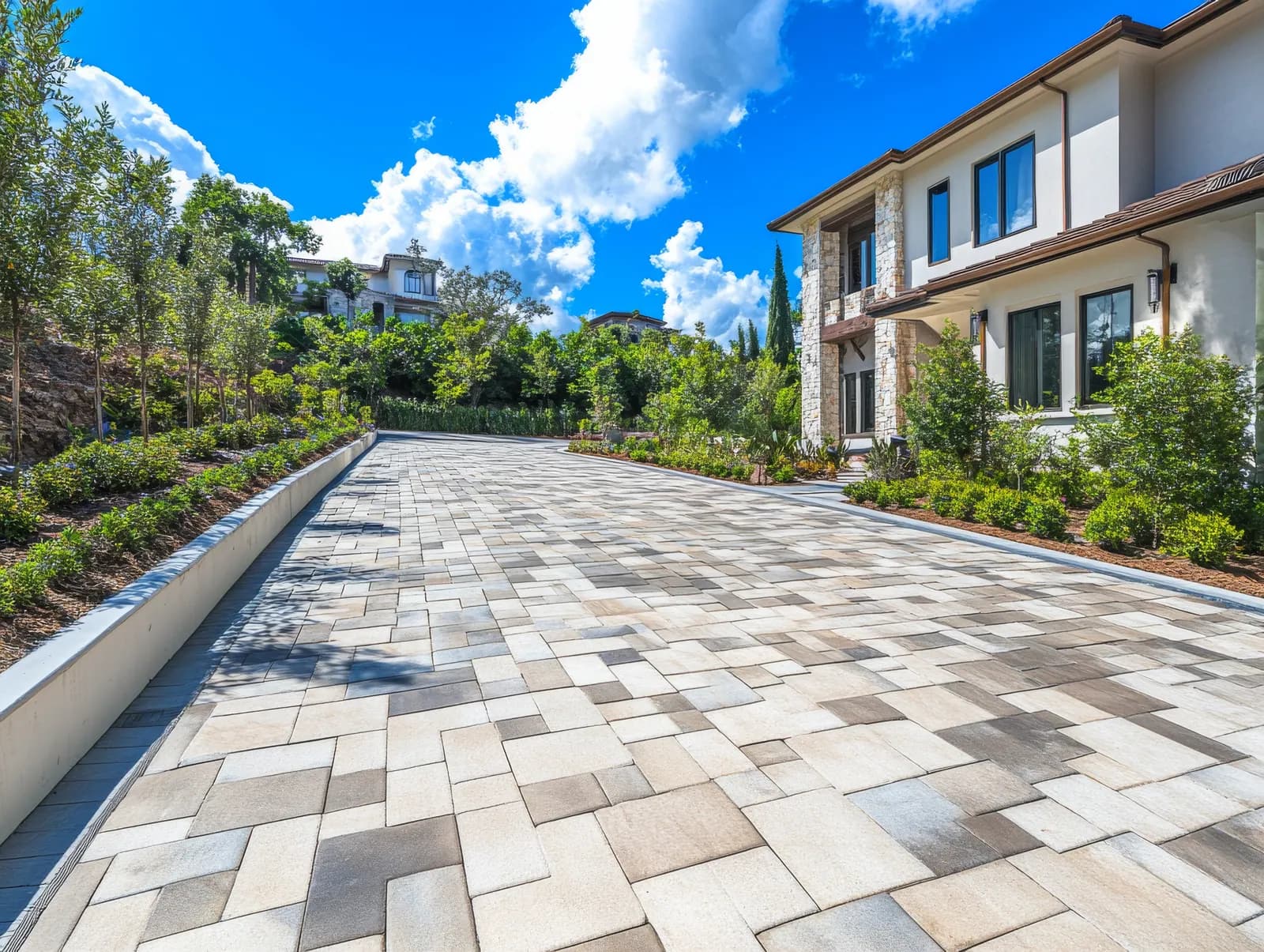 Luxury home paver driveway in Sarasota FL